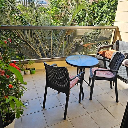 A Dream Place In Raanana, Up To 5 Guests - Swimming Pool - Jacuzzi & Gym 외부 사진