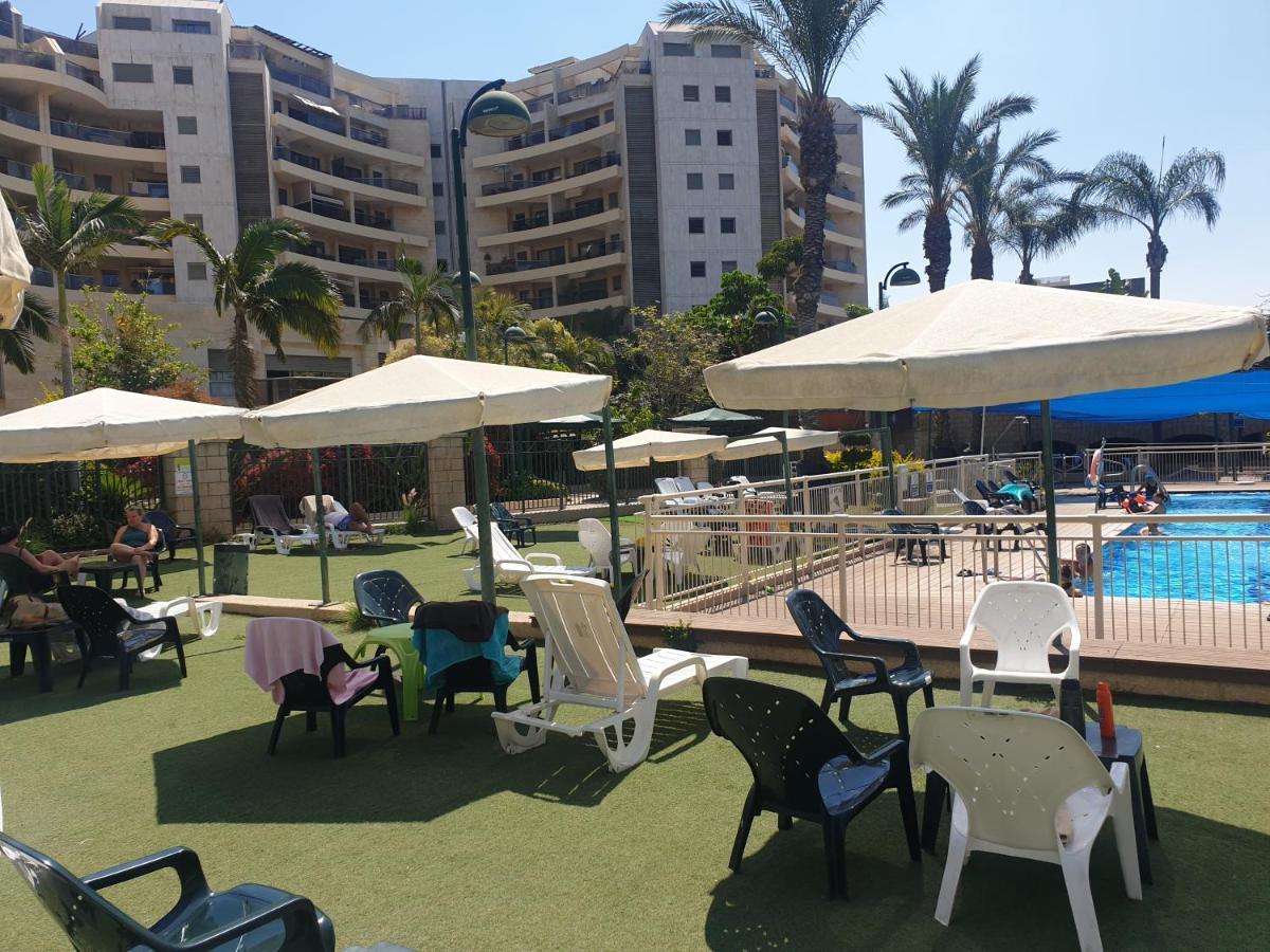 A Dream Place In Raanana, Up To 5 Guests - Swimming Pool - Jacuzzi & Gym 외부 사진